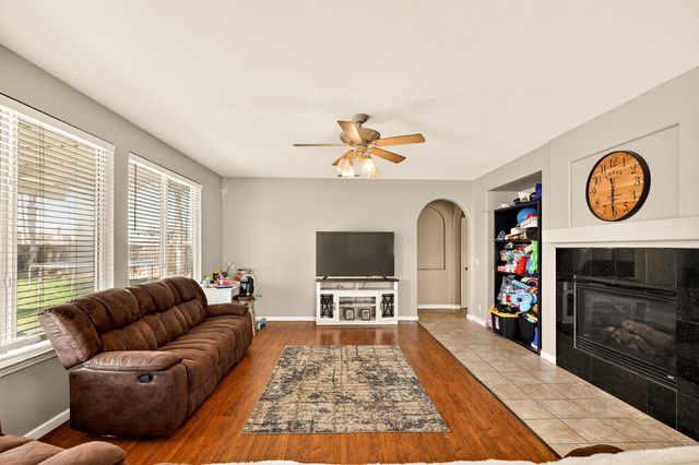 11437 Mirage Drive, Chowchilla, CA 93610