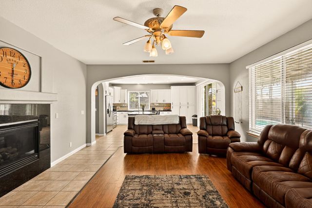 11437 Mirage Drive, Chowchilla, CA 93610