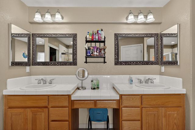 11437 Mirage Drive, Chowchilla, CA 93610