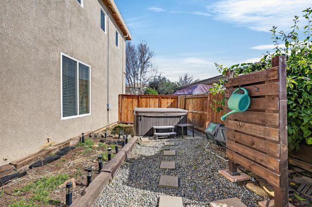 11437 Mirage Drive, Chowchilla, CA 93610