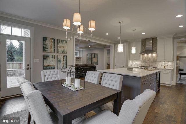 5700 TANGLEWOOD DR, Bethesda, MD 20817