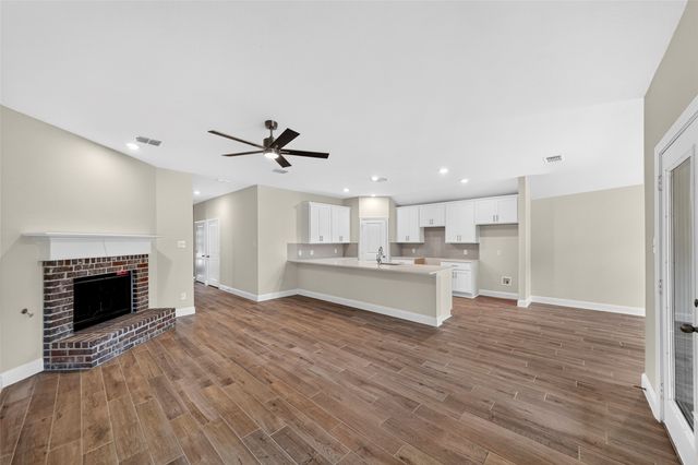 6127 JEANE Street, Dallas, TX 75217