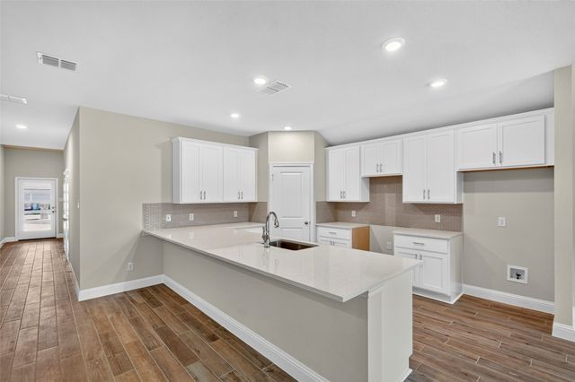 6127 JEANE Street, Dallas, TX 75217
