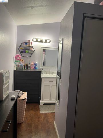 23825 Betts Pl, Moreno Valley, CA 92553