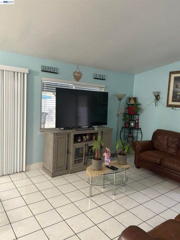 23825 Betts Pl, Moreno Valley, CA 92553