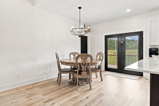 1006 Clifton Valley Rd, Dickson, TN 37055