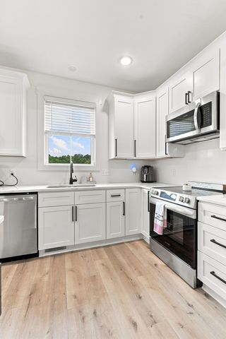 1006 Clifton Valley Rd, Dickson, TN 37055