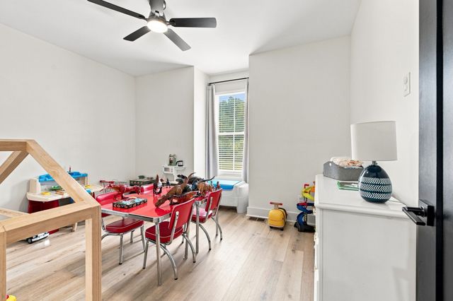 1006 Clifton Valley Rd, Dickson, TN 37055