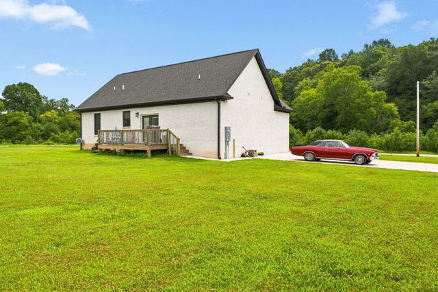 1006 Clifton Valley Rd, Dickson, TN 37055