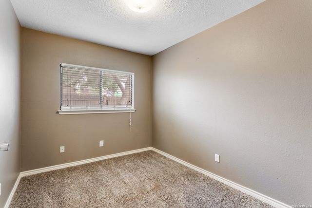 5410 Champions Hill, San Antonio, TX 78233