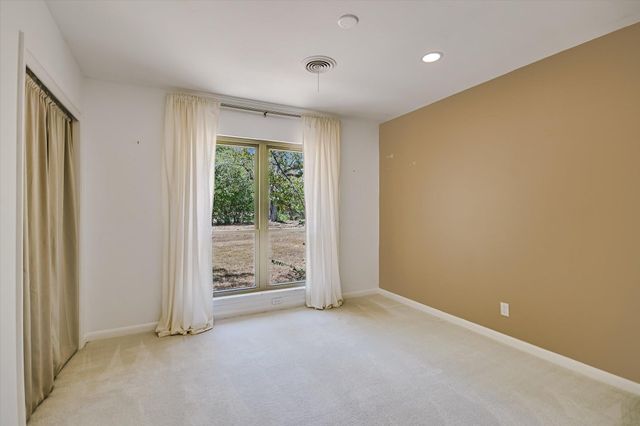 5645 Oak BLVD, Austin, TX 78735
