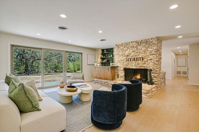 5645 Oak BLVD, Austin, TX 78735