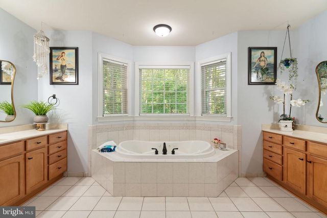 8801 GENERAL COUCHS CT, Fredericksburg, VA 22407