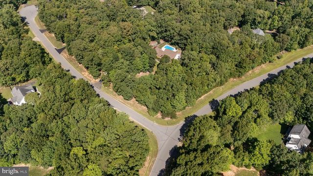 8801 GENERAL COUCHS CT, Fredericksburg, VA 22407