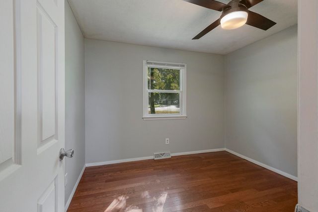2715 South Franklin Avenue, Springfield, MO 65807