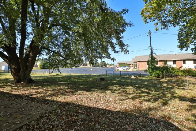 2715 South Franklin Avenue, Springfield, MO 65807