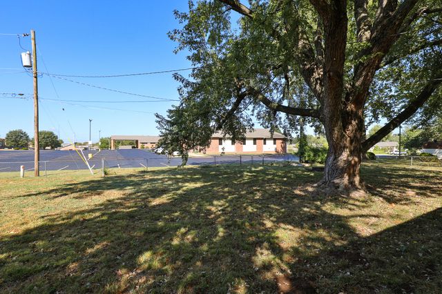 2715 South Franklin Avenue, Springfield, MO 65807