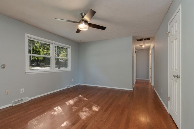 2715 South Franklin Avenue, Springfield, MO 65807