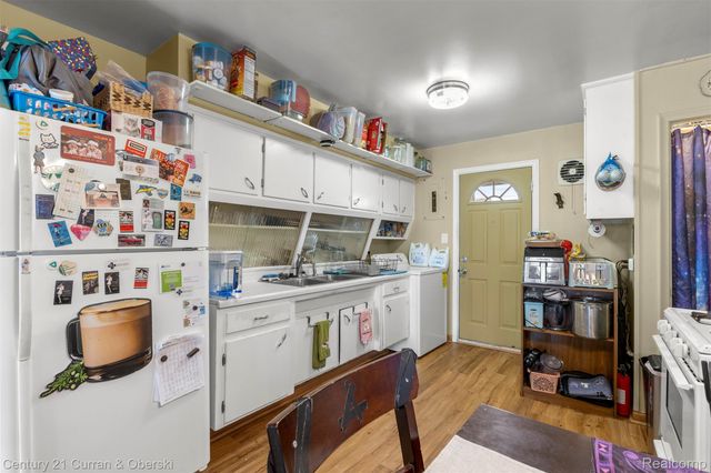 8075 William Street, Taylor, MI 48180