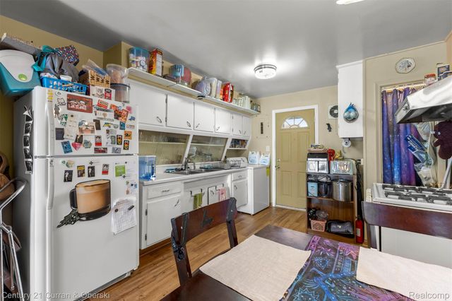 8075 William Street, Taylor, MI 48180