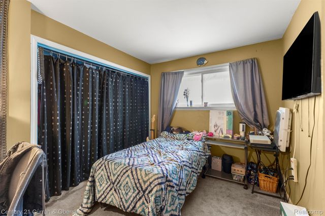 8075 William Street, Taylor, MI 48180