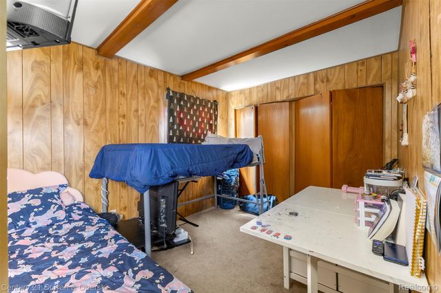 8075 William Street, Taylor, MI 48180