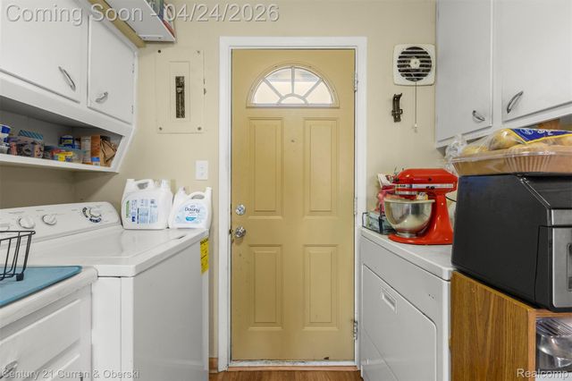 8075 William Street, Taylor, MI 48180