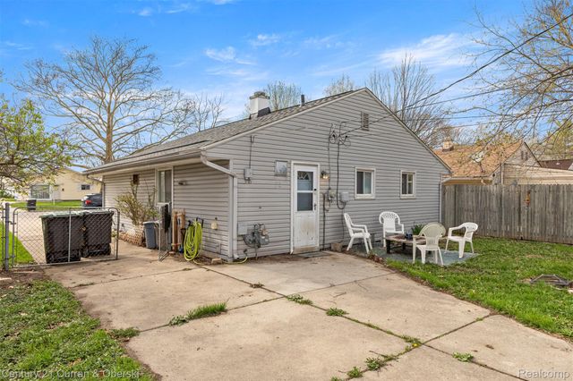 8075 William Street, Taylor, MI 48180