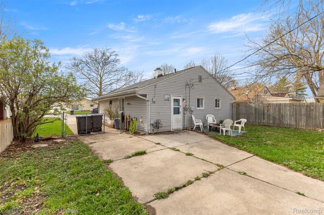 8075 William Street, Taylor, MI 48180