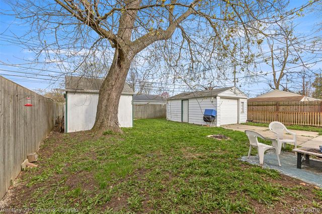 8075 William Street, Taylor, MI 48180