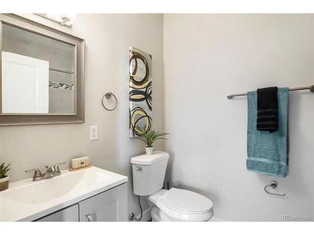 1913 Eaton St, Lakewood, CO 80214