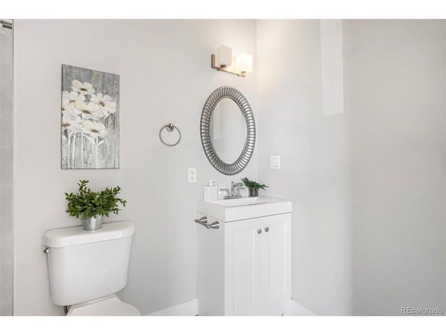 1913 Eaton St, Lakewood, CO 80214