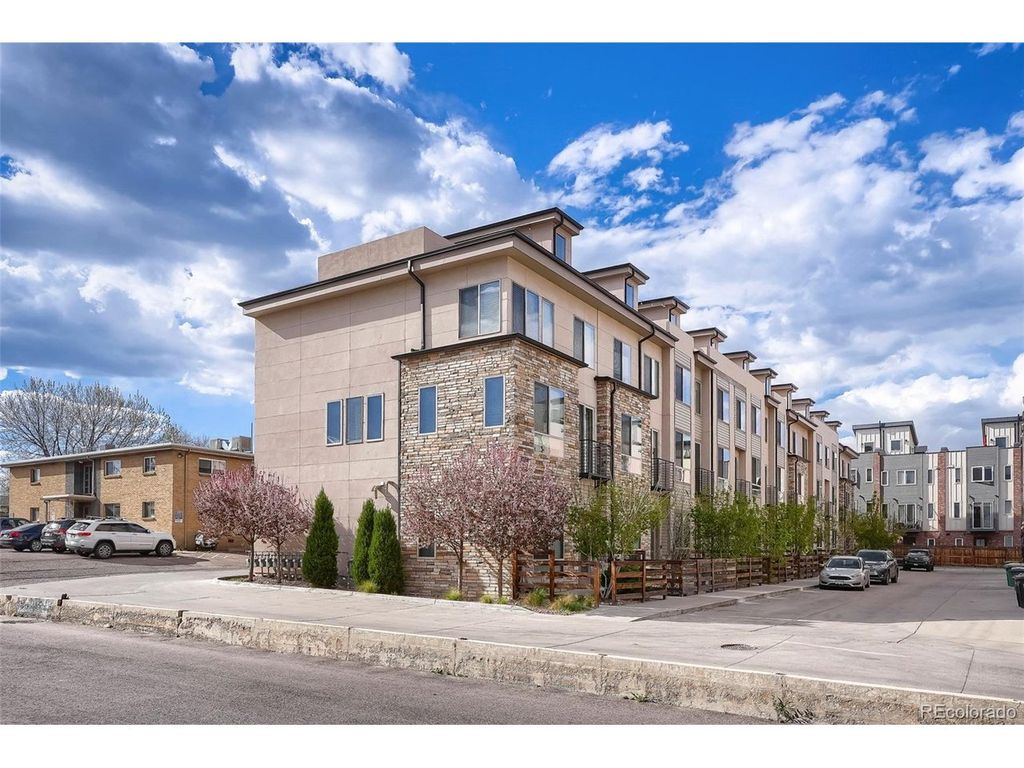 1913 Eaton St, Lakewood, CO 80214