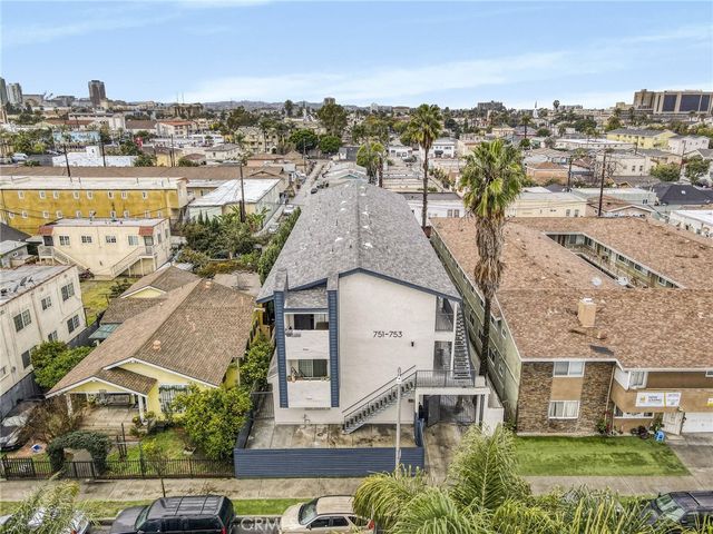 751 Cerritos, Long Beach, CA 90813