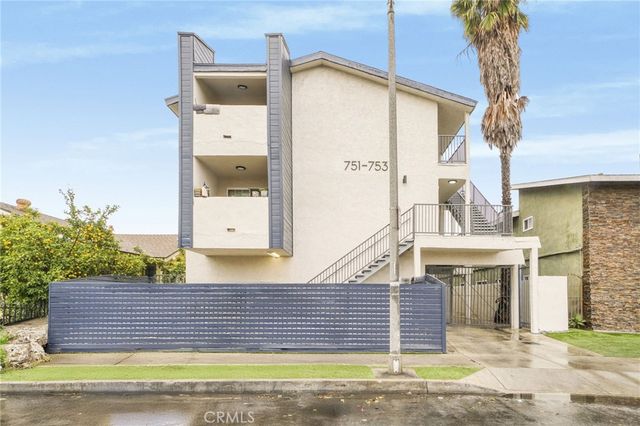 751 Cerritos, Long Beach, CA 90813