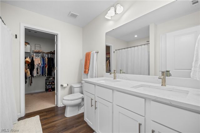 6034 Conneaut Light, Vermilion, OH 44089