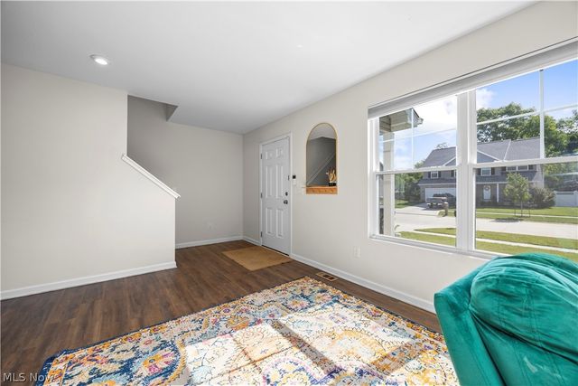 6034 Conneaut Light, Vermilion, OH 44089