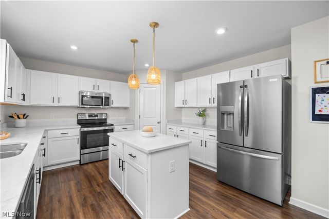 6034 Conneaut Light, Vermilion, OH 44089