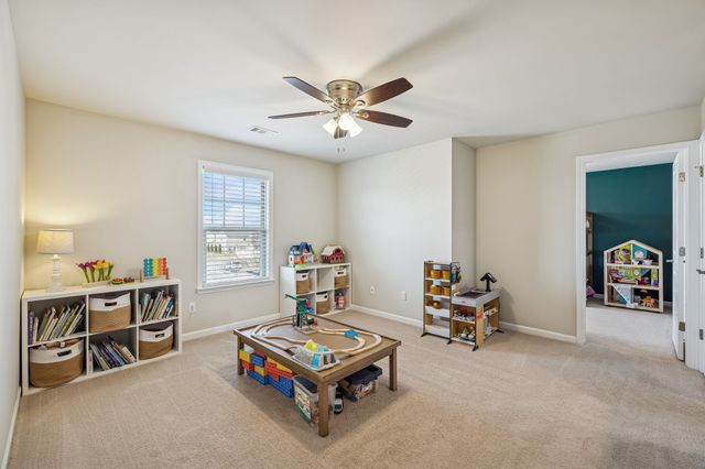 2910 Hen Brook Dr, Columbia, TN 38401