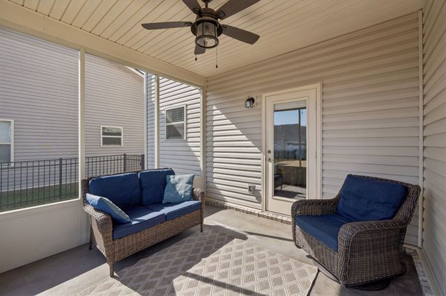 2910 Hen Brook Dr, Columbia, TN 38401