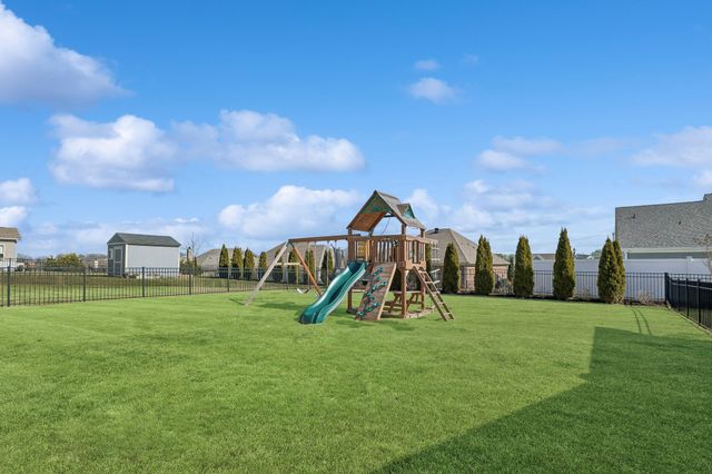 2910 Hen Brook Dr, Columbia, TN 38401