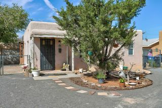 335 ALCAZAR Street NE, Albuquerque, NM 87108