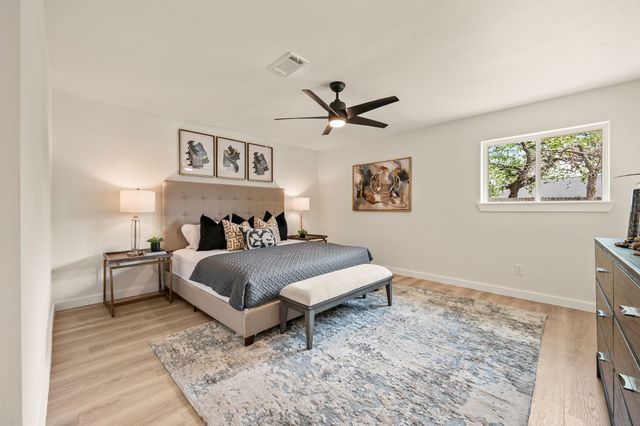 1724 Westridge Drive, Hurst, TX 76054