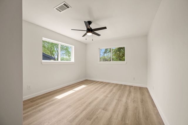 1724 Westridge Drive, Hurst, TX 76054