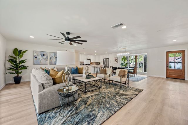 1724 Westridge Drive, Hurst, TX 76054