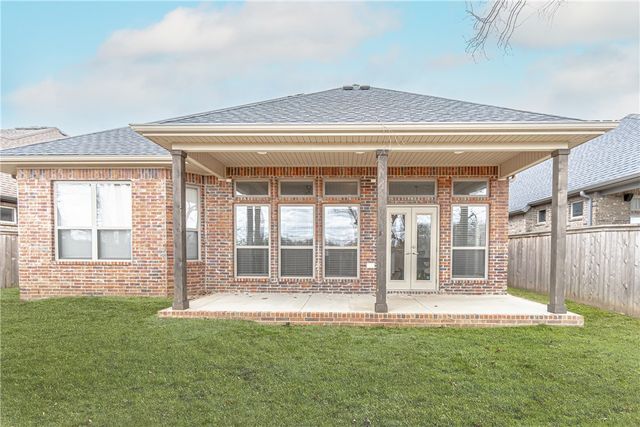 2607 SW Hampton Avenue, Bentonville, AR 72713