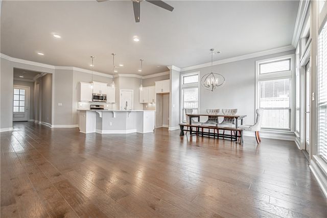 2607 SW Hampton Avenue, Bentonville, AR 72713