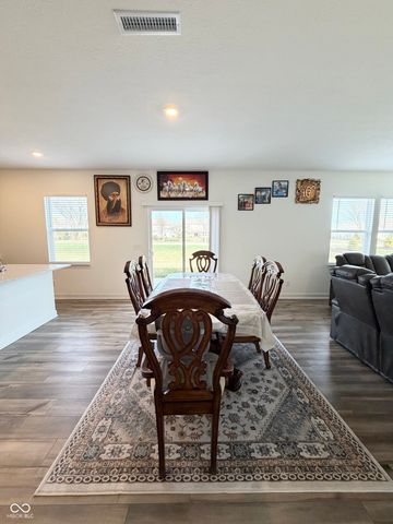 1208 Taggart Way, Greenwood, IN 46143