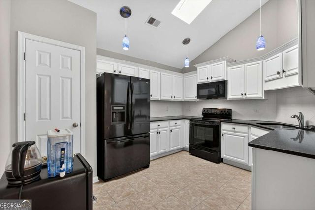 16 Lila Way, Cartersville, GA 30120