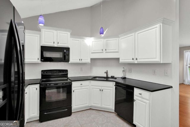 16 Lila Way, Cartersville, GA 30120